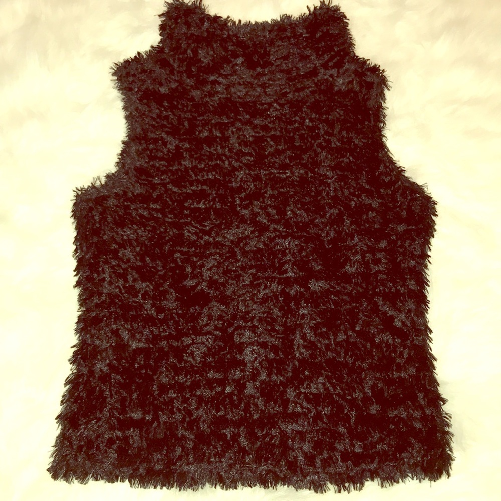 Bebe black faux fur sleeveless roll neck top SZ-S